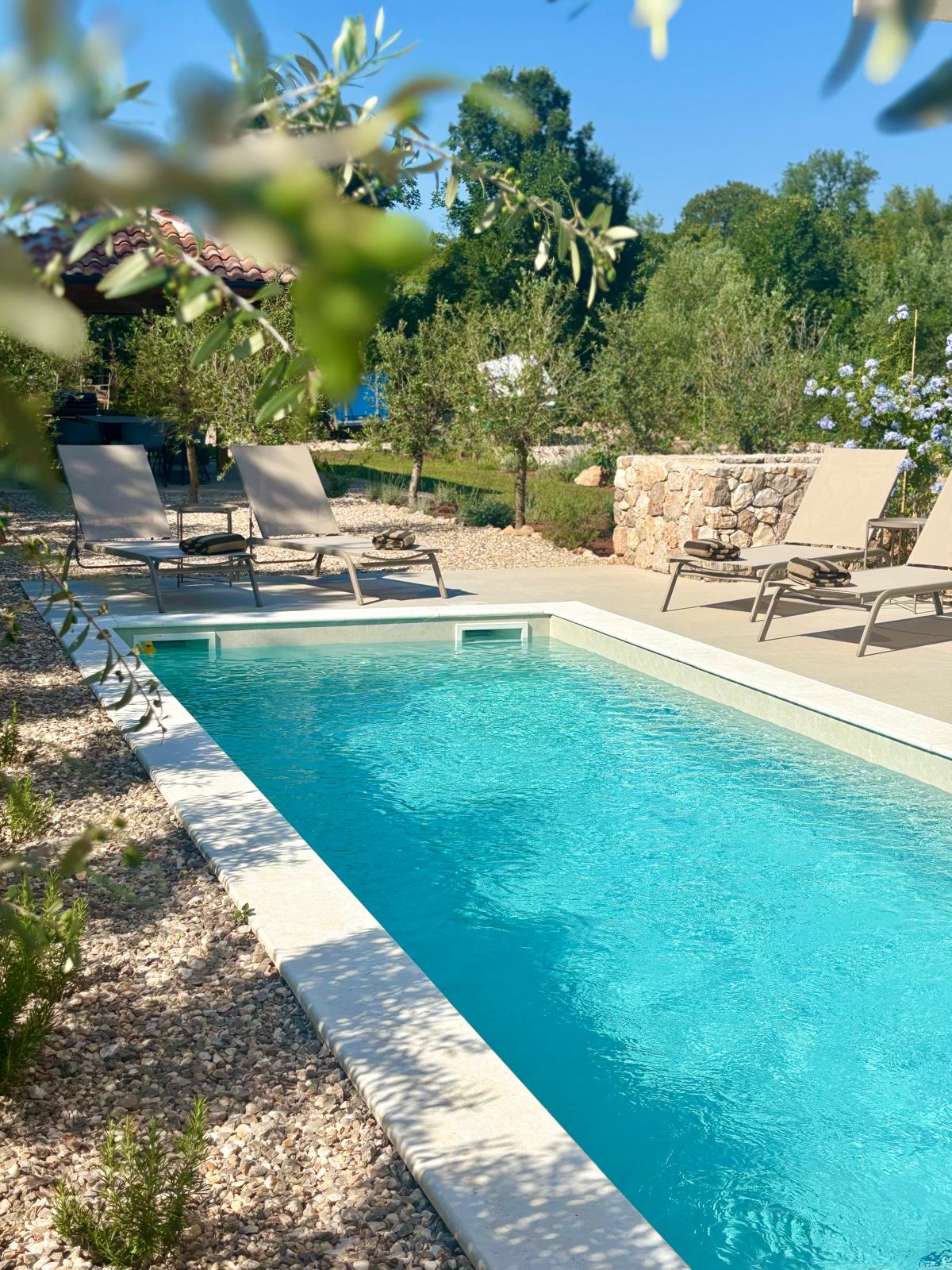 Olea Terra - Bazen panorama